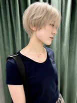 ヘン(hen)&nbsp;【心斎橋】ハイトーンショート