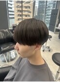 センターパート縮毛矯正マッシュ刈り上げ毛流れツーブロック