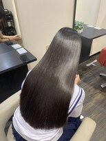 ヨンセンチメートルヒロサカ(4cm HIROSAKA)&nbsp;黒髪ロング