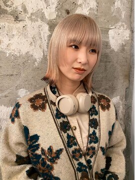 シータ(sheta) 【sheta三畑】小顔ボブルフクリーミーベージュ裾カラー黒髪