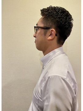 銀座マツナガ 浅草店 刈り上げショートビジネスカジュアル癖毛風パーマ