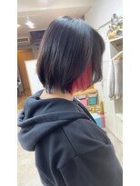 オリビアヘアー(OLIVIA HAIR) 【レッドインナー×ショートボブ】