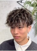 MEN’S HAIR/ブルーブラック/フェザーパーマ/ハイライト