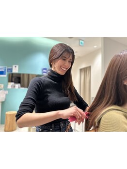 【六本木交差点から徒歩3分】女性スタイリストのみ在籍で、大人女性にとって居心地がいい空間が魅力の１つ!