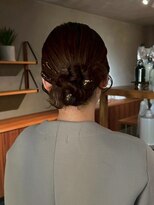 オリ('Oli)&nbsp;ねじりアップヘア