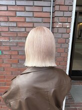 サロンドディバース(Salon de DIVERSE)&nbsp;切りっぱなし/ホワイトブロンド