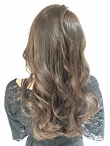 ヘアサロン ビータ(Hair salon BITA)&nbsp;グレージュハイライト＿フェザーロング