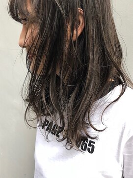 ソルトウォーター(SALT WATER) 外国人風ハイライトスモーキーアッシュ