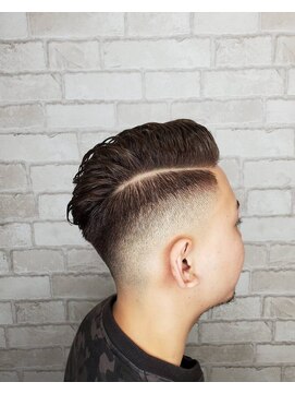 サネリ(Saneli) 透明感カラー&フェードカット