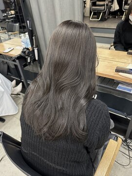 アリュウル 表参道(ALLURE) グレージュ　透明感カラー　レイヤーカット