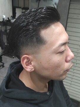 ヨシザワインク バンダイ(YOSHIZAWA Inc. BANDAI) 新潟/万代/バーバー/メンズ専門/フェードカット/スキンフェード