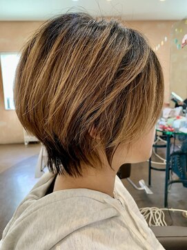 シュモレ フェリーク 検見川店 大人かわいい丸みショートボブ20代30代40代似合わせ