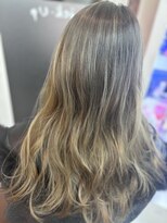 ピックアップ(Pick UP)&nbsp;ブリーチ　ハイライト　大人女性　ヘアケア　30代40代50代