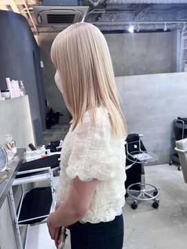 クリム(qulim) ブリーチ/ブリーチカラー/ダブルカラー/ハイトーンカラー