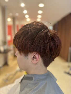 ヘアーエボリューション メンズカット+エドルカラー+炭酸Hスパ+TR ブリーチ マゼンタ