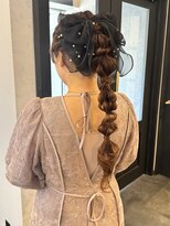 ニュートライズ(NEUTRIZE) ポニーテールアレンジ