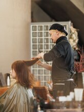 リビア(HRIVIA)&nbsp;金子 政充