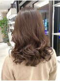 韓国ヘア　コテ巻き風　ミディアムパーマ