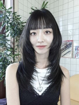 スタニング 渋谷(STUNNING.) ハッシュカット/レイヤーカット/ウルフカット/黒髪カラー