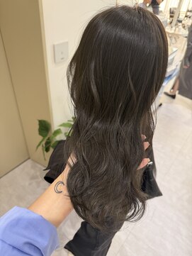 ジーナ 福岡天神(Zina) ミディアムヘア/暗めカラー/デザインカラー/髪質改善