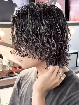 アイトーキョーリタ 渋谷(AI TOKYO Rita) ハイライトグランジサーフツイストシャドウパーマ無造作マッシュ