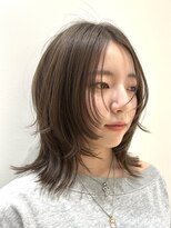 ロビー 青山(ROBBY)&nbsp;ミディアム/ロング/レイヤーカット/顔周り/10代20代30代/表参道