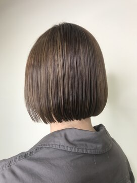 フラット 千葉(Flat.) コンパクトボブ×シアージュハイライト/JAGARA代見【千葉】