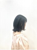 襟足外ハネ/小顔/前上がりミディアム/黒髪/無造作ヘア/30代40代