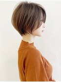 大人可愛い前髪長めのひし形耳掛けショートボブ30代40代50代