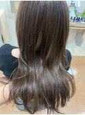 柔らかピンクベージュ
