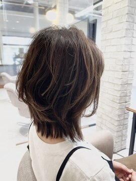 ルル カリス(lulu CHARIS) ミディアムレイヤー