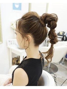 ヘアアンドメイクジップ恵比寿 (Hair＆Make ZIP) ポニーアレンジヘアセット