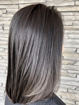 ハイバレーヘアーメゾン(HIGH VALLEY HAIRMAISON) ブルージュ グレージュ 天使の艶カラー ボブ デザインカラー