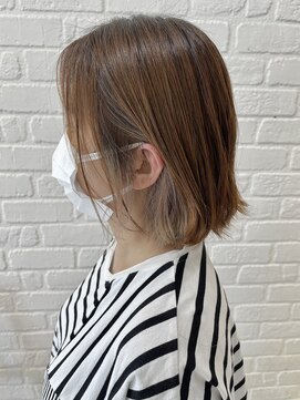 デイジー インデックスヘア 大島店(DAISY index hair) 江東区大島イヤリングカラーミルクティーベージュ外ハネボブ