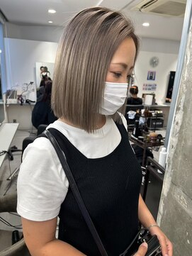 キング 高槻(K!ng) 縮毛矯正髪質改善ハイライトレイヤーカット高槻美容室エクステ