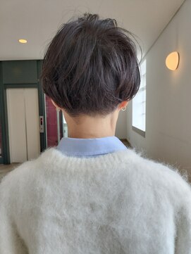 ビュートリアム 神戸(BEAUTRIUM) 刈り上げ丸みショート/ショートカット/ショートヘア/30代/40代