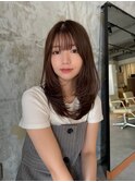 ミディアムレイヤー　顔まわりレイヤー