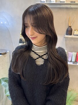 ジーナ 天神(Zina) 韓国ヘア/顔まわり/レイヤーカット/くびれヘア/グレージュカラー