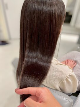 ウェルム 表参道(WELLM) 触れた指先だけが、知っている。