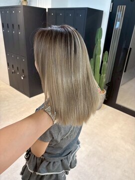 メリー オオサカ(Merly Osaka) バレイヤージュ