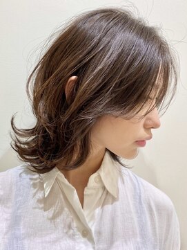 ピークアブー 原宿ハラカド(PEEK-A-BOO) 外ハネくびれレイヤー/癖毛くせ毛多毛/ミディアムボブ/抜け感