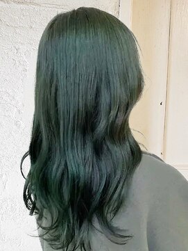 エノア 東京(ENORE) セミロング｜アッシュグリーン｜ダブルカラー