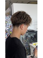 アフューズバイストゥー(Vfuse by StueW)&nbsp;ブラウン、メッシュ、ツイスパ、テーパーフェード、海外風