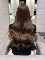 ステア ケース(stair case)&nbsp;韓国ミントベージュロングレイヤーカット髪質改善