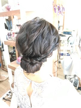 ロカット サロン(Roquat Salon) シニヨンウェーブアレンジ【ヘアアレンジ 立川南/立川/八王子】