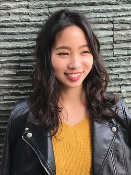 ヴェジールヘアデザイン(Vezir hair design) 流行りの巻き髪