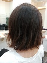 カキーン(cakeen)&nbsp;大人雰囲気ウェーブショート立体感・透明感ブリーチなしカラー