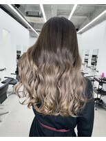 エゴル ナゴヤサカエ(ENGOL NAGOYA SAKAE)&nbsp;ベージュ × グラデーション