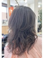 カットハウス はさみの部屋&nbsp;ウルフレイヤー/前髪縮毛/ラフウェーブ/フォギーラテ/流しバング