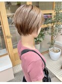 ショートボブ/フェミニン/シースルー前髪/アッシュベージュ